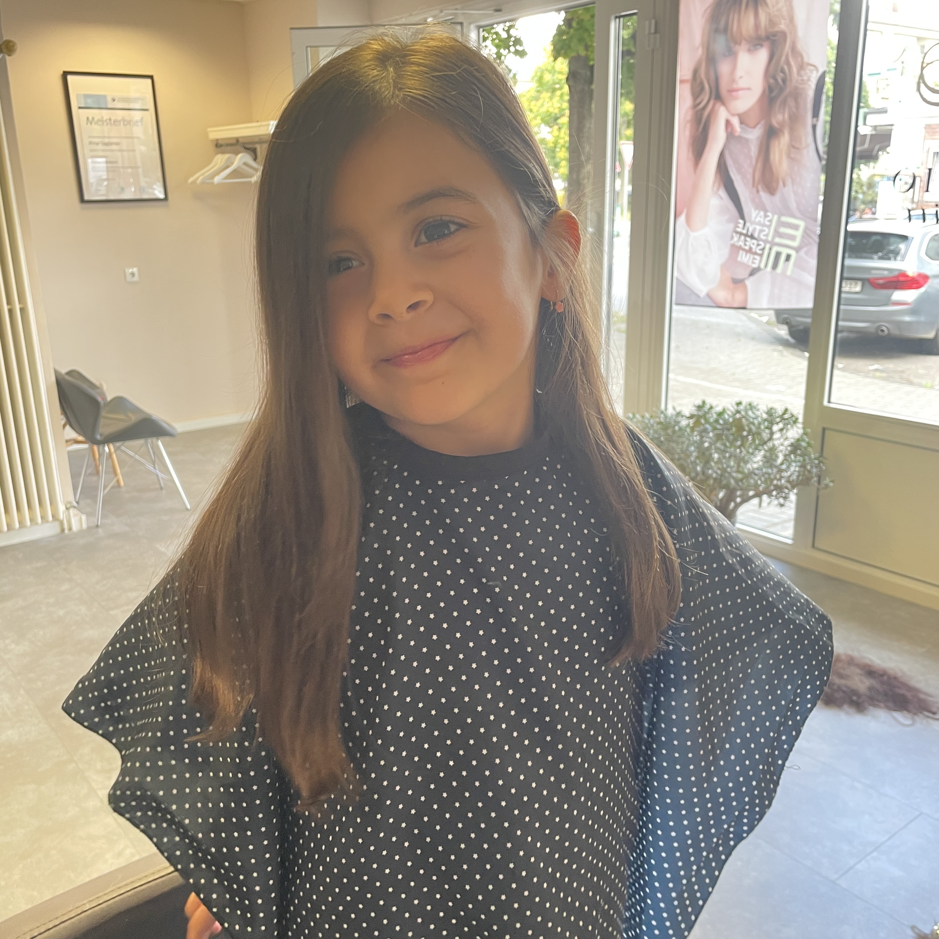 Kuaförde Yeni Saç Stili Denemesi